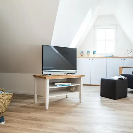 Apartment Diek 1_5 Kirr